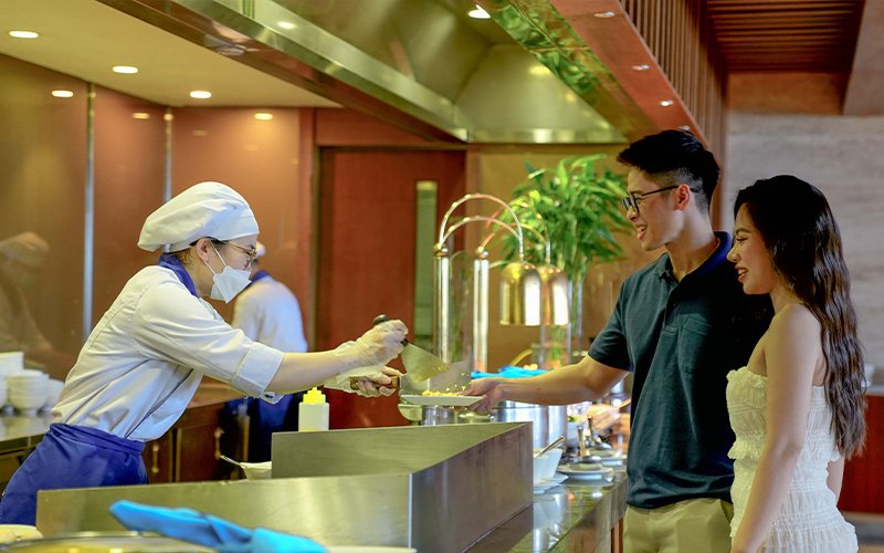 Trải nghiệm ẩm thực tinh tế với menu đa dạng